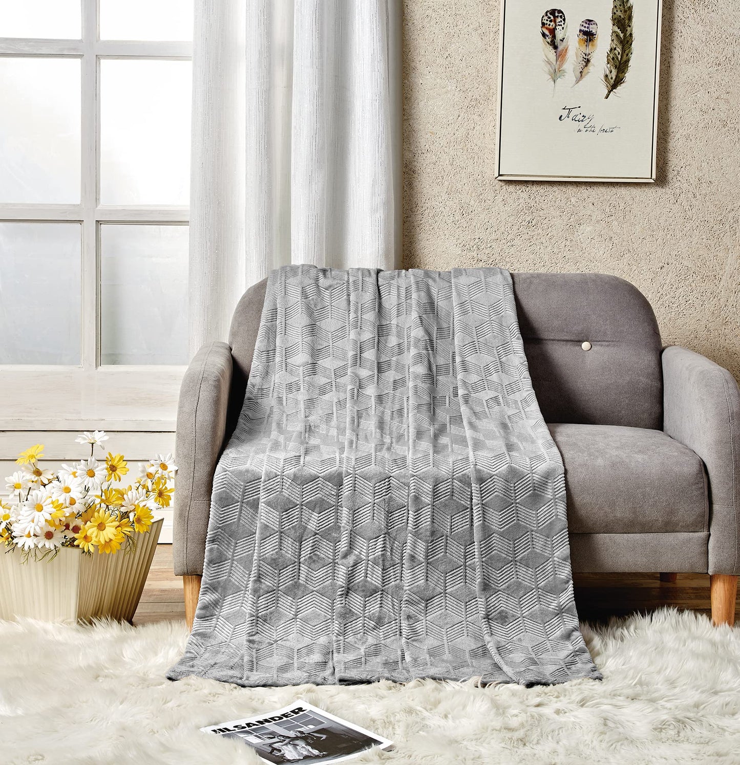 Ultra Plush by Decor&More Amrani Chevron Arrow Jacquard Microplush Blanket