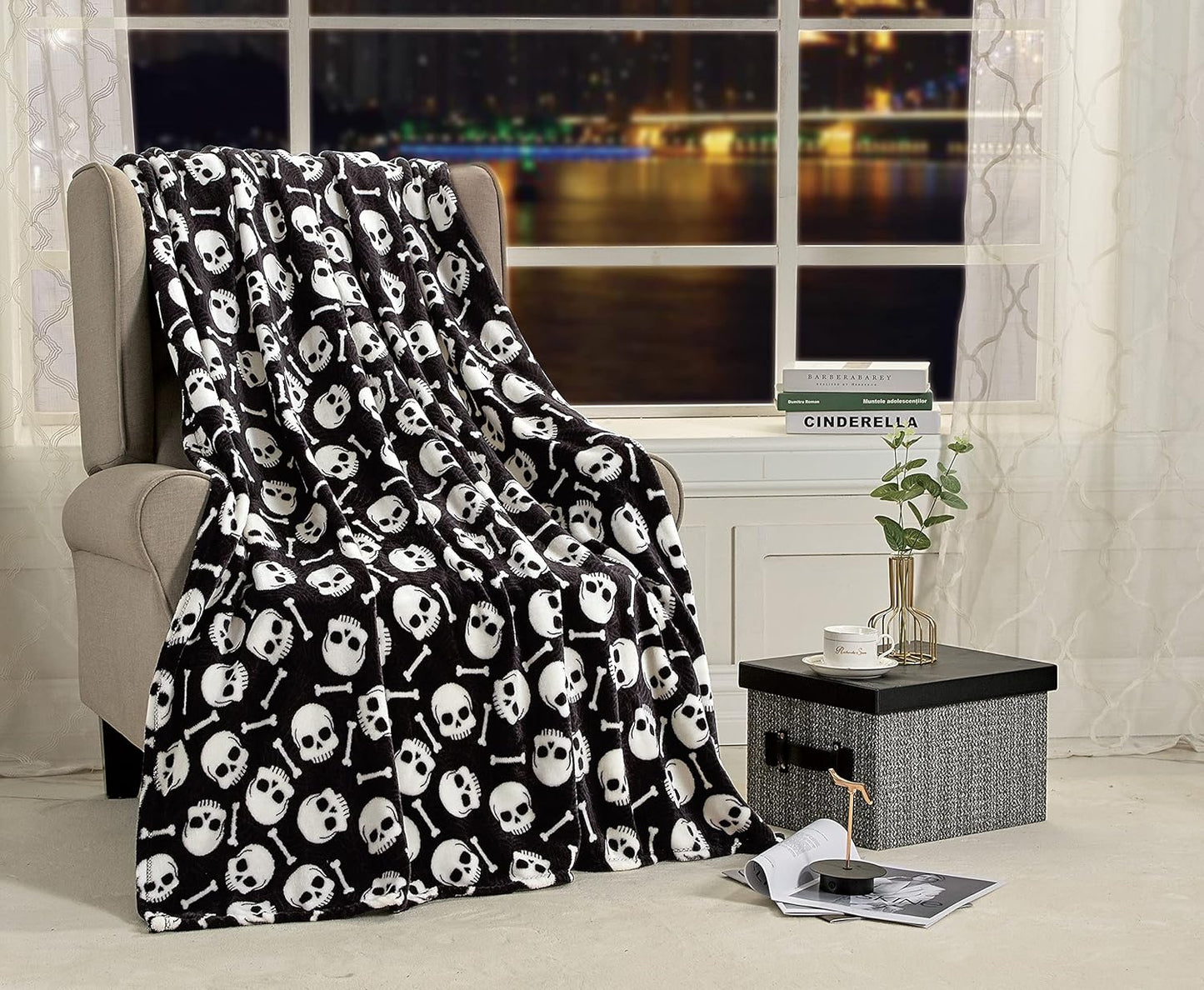 Happy Halloween Microplush Throw Blanket (50 X 60 Inch) - Pumpkins