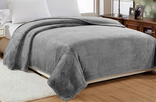 Decor&More Home Essentials Popcorn Textured Microplush Blanket