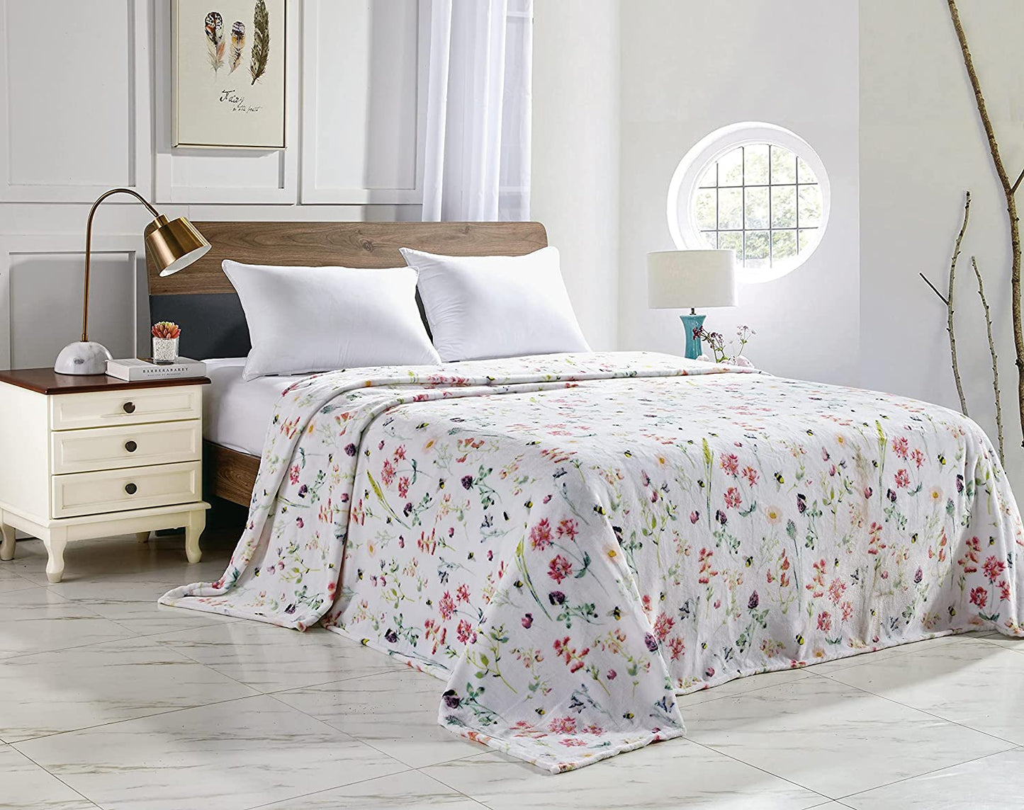 Primavera in Bloom by Décor&More Oversized Luxe Plush King Size Blanket (102" x 90")