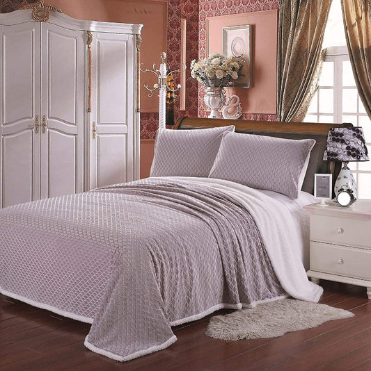 Décor&More Home Essentials Mermaid Oversized Sherpa Blanket