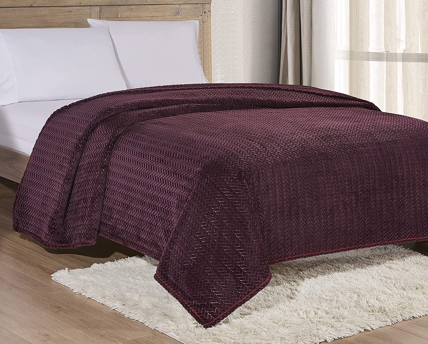 Décor&More HomeEssentials Extra Heavy and Plush Chevron Braided Microplush Jacquard Blanket