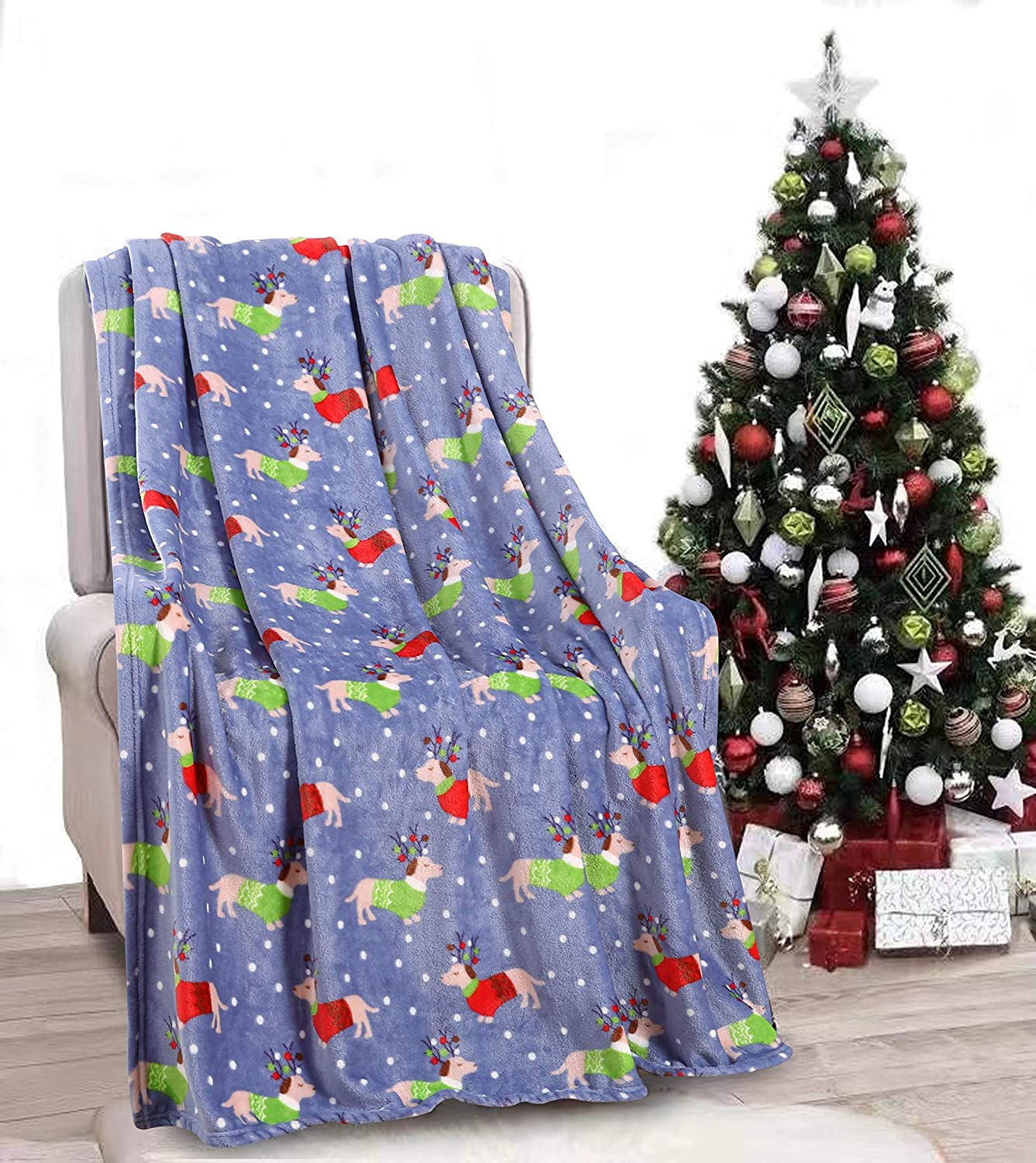 Décor&More Home Essentials Christmas Throw