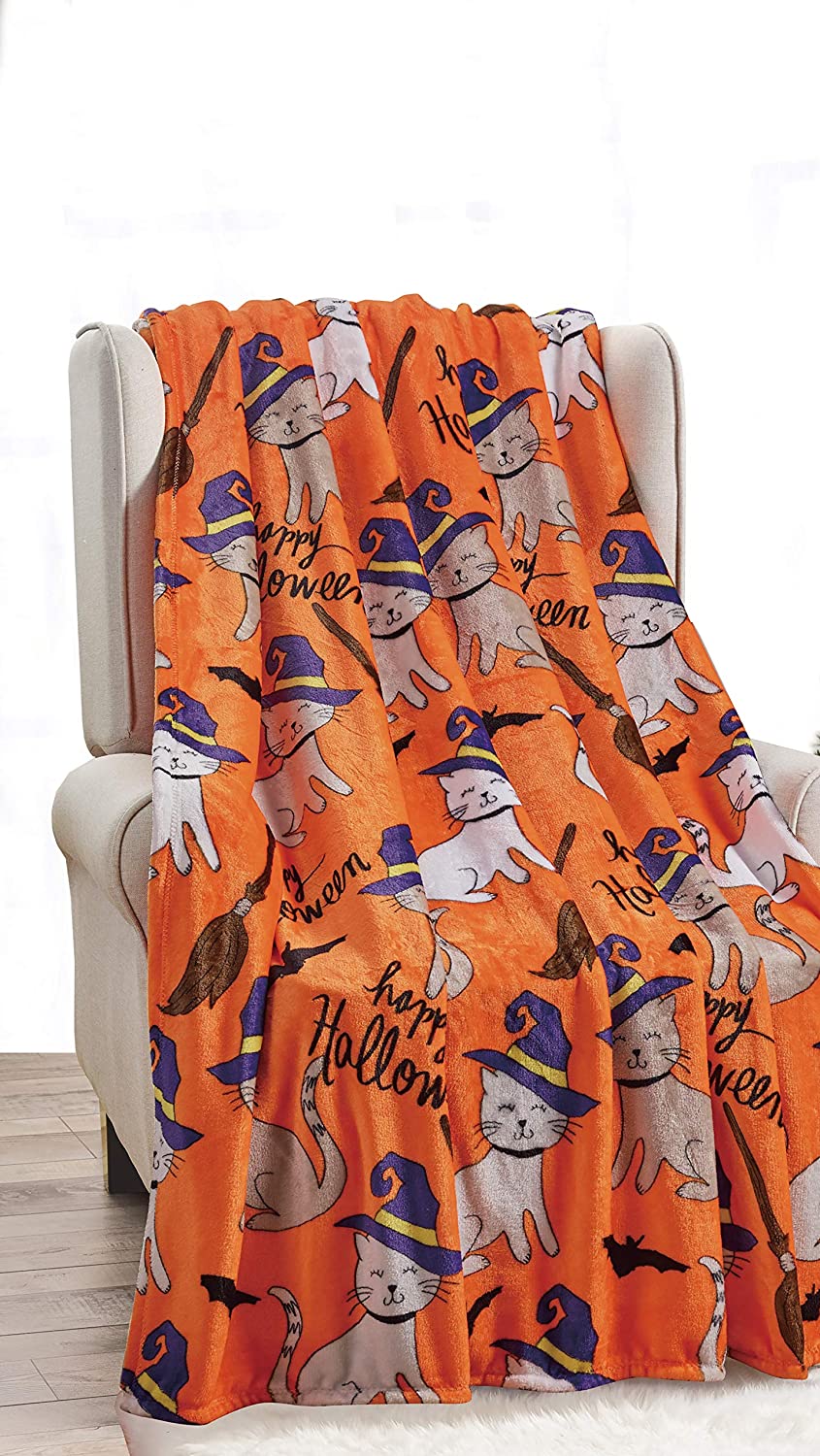 Décor&More Happy Halloween Microplush Throw Blanket (50" x 60")